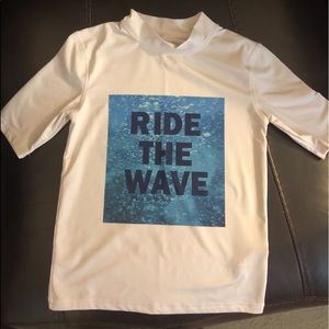 BOYS CAT & JACK SHIRT-SIZE 6/7